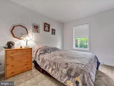 Bedroom - 112 Moorland Ct, Lititz, PA 17543 photo 4 of 7