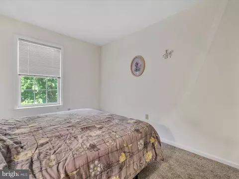 Bedroom - 112 Moorland Ct, Lititz, PA 17543 photo 5 of 7