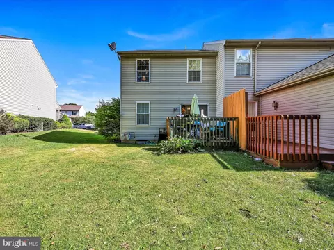 Exterior - 112 Moorland Ct, Lititz, PA 17543 photo 3 of 4