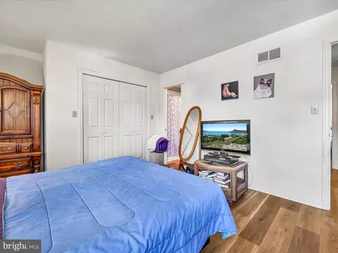 Bedroom - 112 Moorland Ct, Lititz, PA 17543 photo 2 of 7