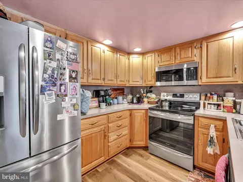 Kitchen - 112 Moorland Ct, Lititz, PA 17543 photo 1 of 3