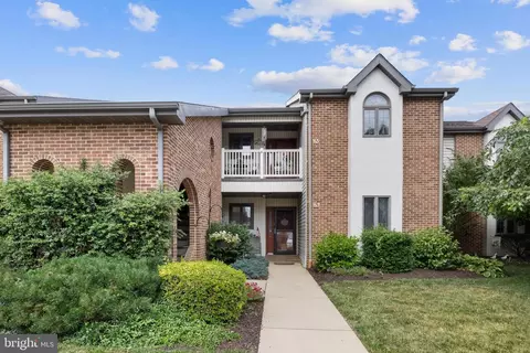 85 Black Oak Dr, Lancaster, PA 17602