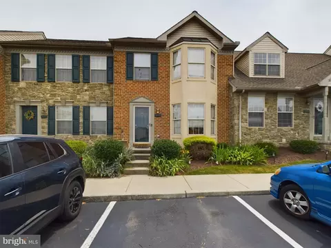 216 Cobblestone Ln, Lancaster, PA 17601