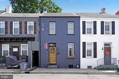 121 S 5th St, Columbia, PA 17512