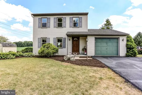 1930 Misty Dr, Mount Joy, PA 17552