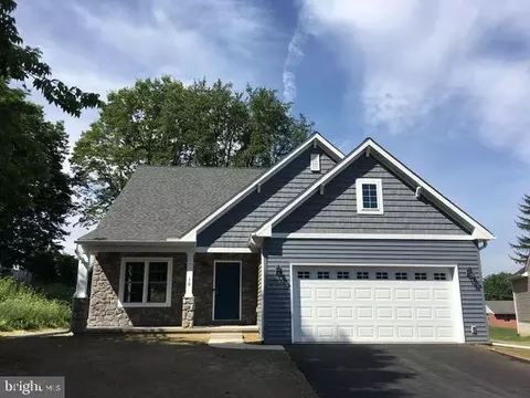 326 W Fritz Ave, Quarryville, PA 17566