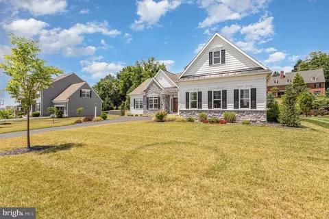 1053 Lititz Bend Dr, Lititz, PA 17543 photo 3