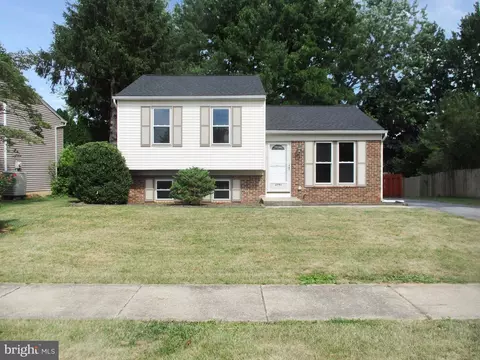 2791 Pebblebrook Dr, Lancaster, PA 17601