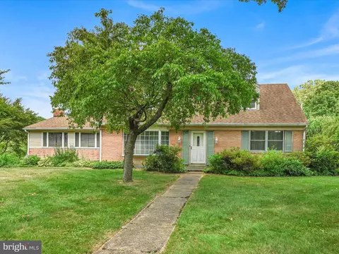 52 Elm Ct, Lancaster, PA 17603