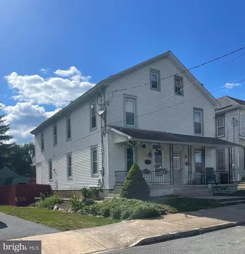 220 S Barbara St, Mount Joy, PA 17552