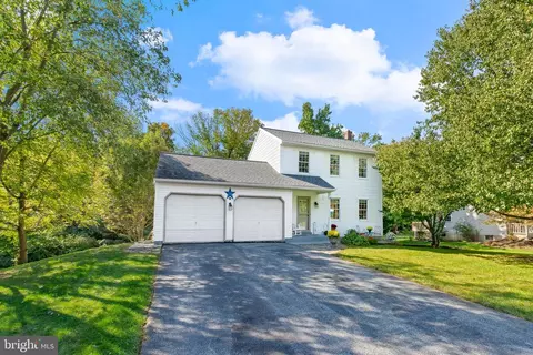 118 Woodcrest Dr, Lancaster, PA 17602