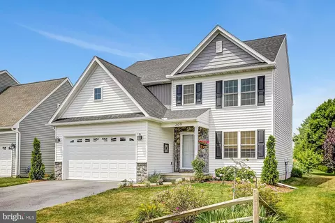 209 Jared Way, New Holland, PA 17557