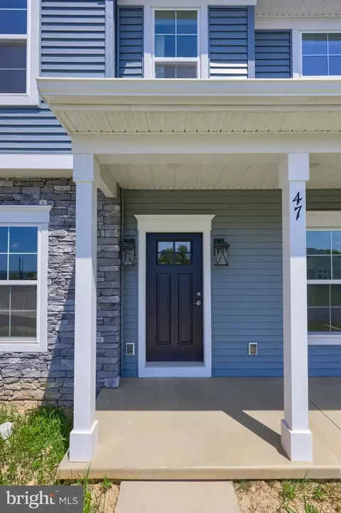 47 Vista Ct, Lititz, PA 17543 photo 2
