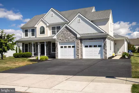 431 Greenhedge Dr, Lancaster, PA 17603