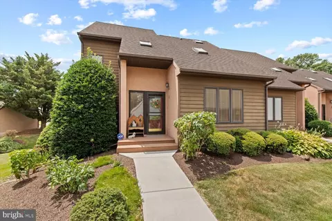 28 Hawk Valley Ln, Denver, PA 17517