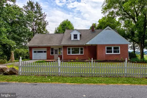 385 Church Rd, Manheim, PA 17545
