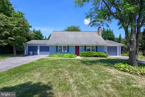 120 Urban Dr, Lancaster, PA 17603