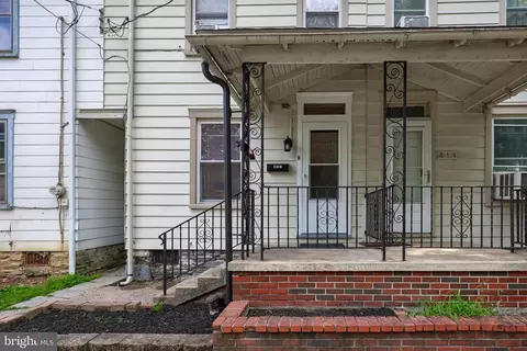 213 Leaman St, Lititz, PA 17543 photo 4