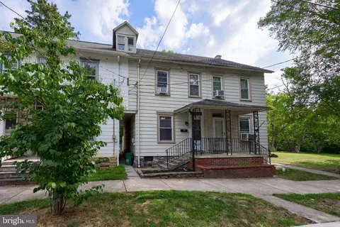 213 Leaman St, Lititz, PA 17543 photo 3