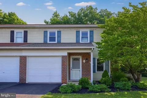 11 Branstock Ct, Lititz, PA 17543