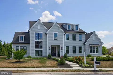 604 Stonehenge Dr, Lititz, PA 17543