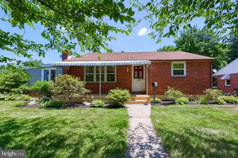 1005 Midway Ave, Lancaster, PA 17601