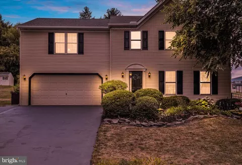14 Foxrun Ter, Lititz, PA 17543 photo 5