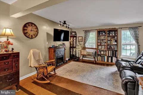 14 Foxrun Ter, Lititz, PA 17543 photo 10