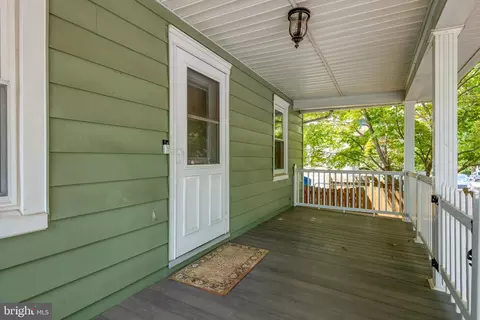 320 S Cedar St, Lititz, PA 17543 photo 3