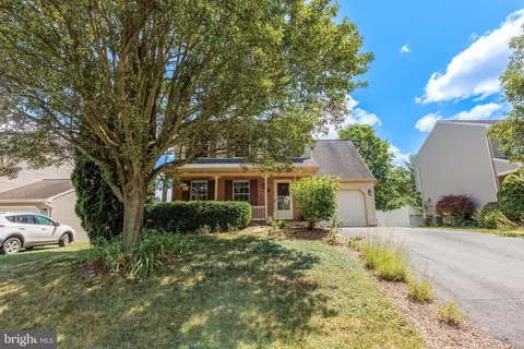 98 Ashley Dr, Marietta, PA 17547