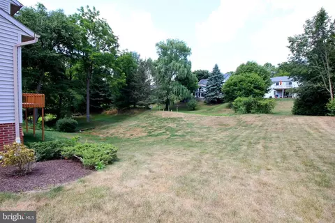 Exterior - 12 Wade Dr, Lititz, PA 17543 photo 3 of 6