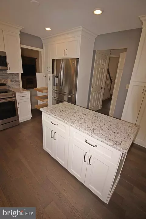 Kitchen - 12 Wade Dr, Lititz, PA 17543 photo 2 of 5