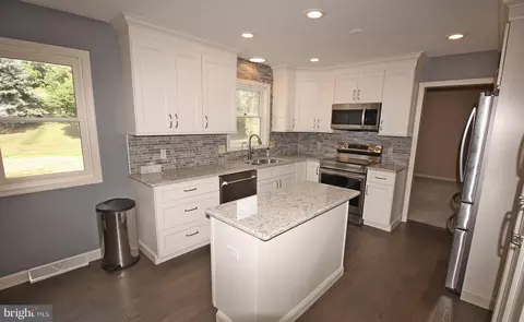 Kitchen - 12 Wade Dr, Lititz, PA 17543 photo 5 of 5