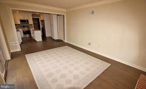 Living - 12 Wade Dr, Lititz, PA 17543 photo 5 of 6
