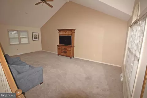 Living - 12 Wade Dr, Lititz, PA 17543 photo 4 of 6
