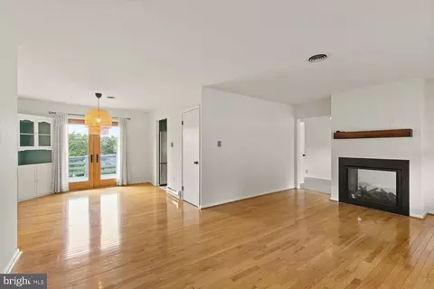 117 Oxford Dr, Lititz, PA 17543 photo 4