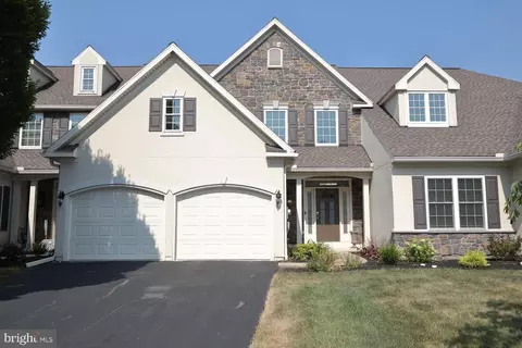 852 Huntington Pl, Lancaster, PA 17601