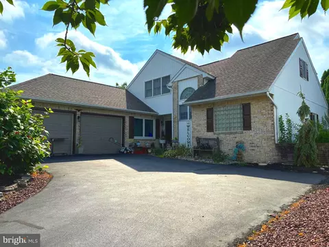 270 Wilton Dr, Strasburg, PA 17579
