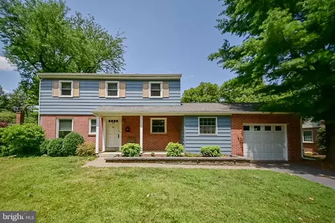 1039 Grandview Blvd, Lancaster, PA 17601