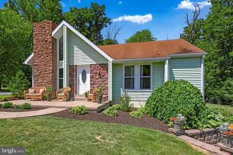 1055 S Cocalico Rd, Denver, PA 17517
