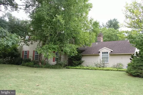 446 Chowning Pl, Lancaster, PA 17601
