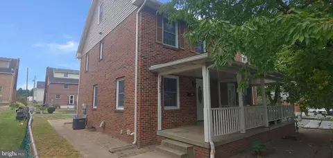 1002 Ayres Ct, Lancaster, PA 17602