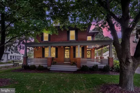 1543 Lampeter Rd, Lancaster, PA 17602