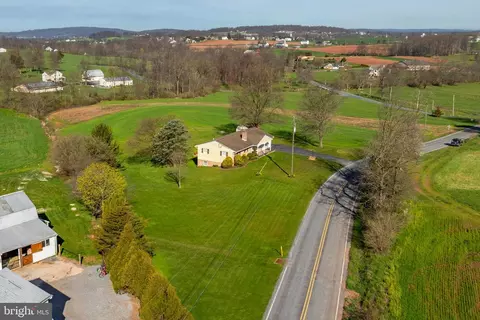 963 Leid Rd, East Earl, PA 17519 photo 1