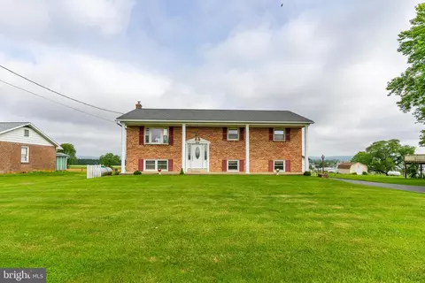 224 S Market St, Ephrata, PA 17522