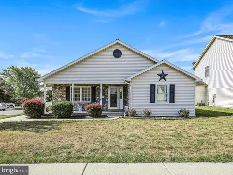 106 Frank St, Mount Joy, PA 17552