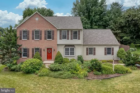 334 Portland Pl, Lititz, PA 17543
