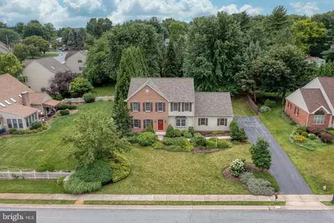 View/Area - 334 Portland Pl, Lititz, PA 17543 photo 3 of 4