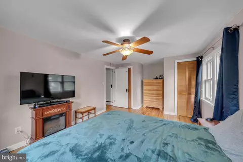 Bedroom - 421 S Cedar St, Lititz, PA 17543 photo 1 of 3