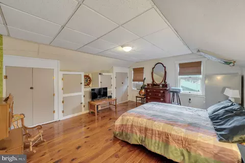 Bedroom - 421 S Cedar St, Lititz, PA 17543 photo 3 of 3